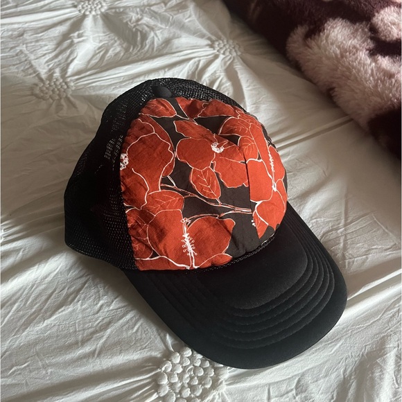 RARE Acacia Mid Pacific Cap - Picture 3 of 4